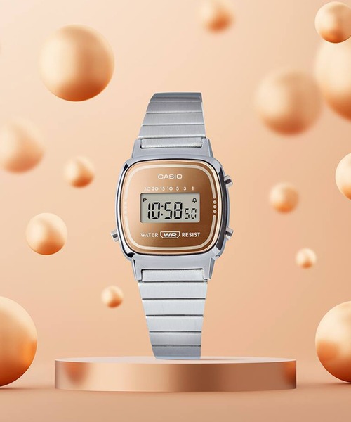 CASIO(カシオ)の「CASIO/カシオ 腕時計 CASIO CLASSIC LA670WES-4AJF(デジタル腕時計・メンズ・シルバー・FREE)」の1枚目の写真