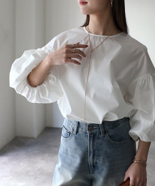 Riberry(リベリー)の「バルーンスリーブ前後2WAYブラウス(シャツ/ブラウス・レディース・ブラック/オフホワイト/ネイビー系/ブルー系・FREE)」の5枚目の写真