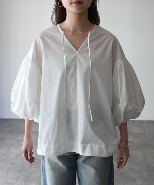 Riberry(リベリー)の「バルーンスリーブ前後2WAYブラウス(シャツ/ブラウス・レディース・ブラック/オフホワイト/ネイビー系/ブルー系・FREE)」の16枚目の写真