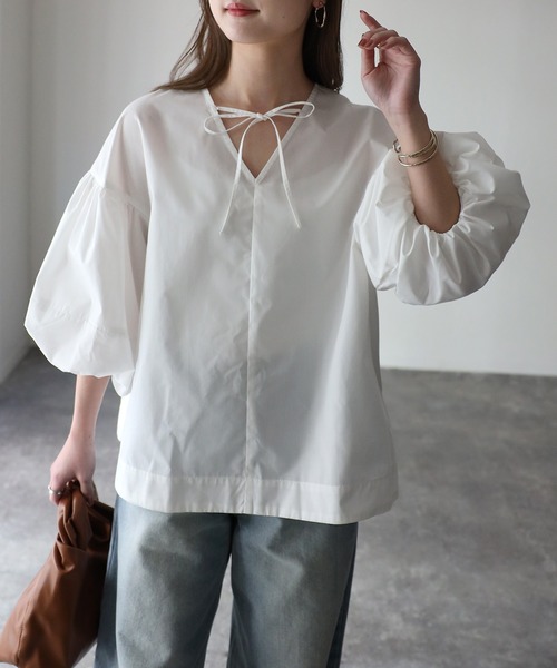 Riberry(リベリー)の「バルーンスリーブ前後2WAYブラウス(シャツ/ブラウス・レディース・ブラック/オフホワイト/ネイビー系/ブルー系・FREE)」の9枚目の写真