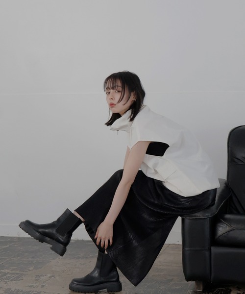 LIAN(リアン)の「メタリックプリーツスカート(スカート・レディース・ブラック/シルバー/ゴールド・FREE)」の14枚目の写真
