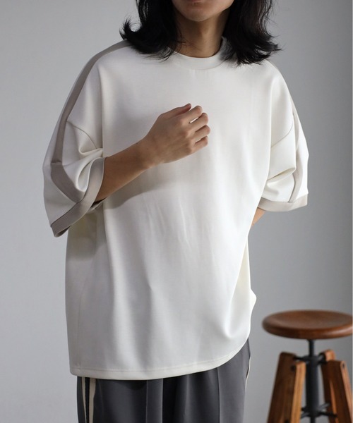 CREARE -LINO-(クレアーレリノ)の「ダンボール オーバーサイズ ライン Tシャツ<ユニセックス>(Tシャツ/カットソー・メンズ・ブラック/オフホワイト/ネイビー・M/L)」の19枚目の写真