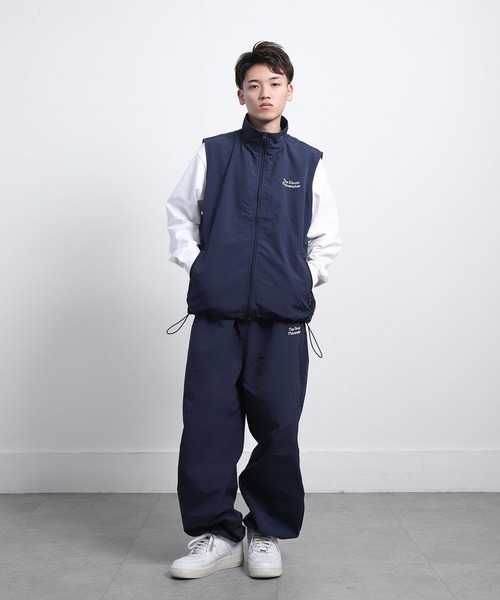 ZIP FIVE（ジップファイブ）の「【ZIP FIVE】 ナイロン テック フルジップ ワンポイント 刺繍 ベスト（ベスト・メンズ・ブラック/オリーブ/オフホワイト/ネイビー・MEDIUM/LARGE）」の13枚目の写真