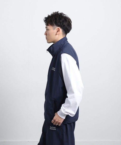 ZIP FIVE（ジップファイブ）の「【ZIP FIVE】 ナイロン テック フルジップ ワンポイント 刺繍 ベスト（ベスト・メンズ・ブラック/オリーブ/オフホワイト/ネイビー・MEDIUM/LARGE）」の11枚目の写真