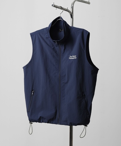 ZIP FIVE（ジップファイブ）の「【ZIP FIVE】 ナイロン テック フルジップ ワンポイント 刺繍 ベスト（ベスト・メンズ・ブラック/オリーブ/オフホワイト/ネイビー・MEDIUM/LARGE）」の18枚目の写真