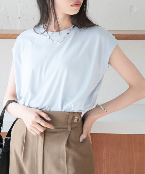 HANES(ヘインズ)の「【Hanes】スリーブレスTee HW3-Z102 / HW3-B102(Tシャツ/カットソー・レディース・ブラック/ホワイト/ライトブルー/グレイッシュベージュ/ベージュ/チャコールグレー・FREE)」の6枚目の写真