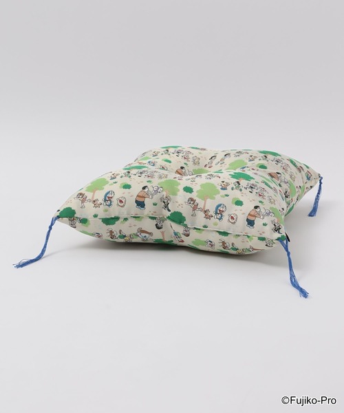 niko and（ニコアンド）の「【藤子・F・不二雄】座布団（クッション