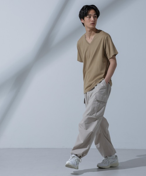 NANO universe(ナノユニバース)の「Anti Soaked(R) 汗染み防止 VネックTシャツ(Tシャツ/カットソー・メンズ・ブラック/ベージュ/ホワイト/トップグレー・M/S/XL/L)」の14枚目の写真