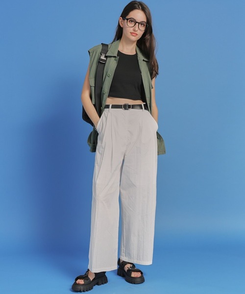 saloon（サルーン）の「SALOON(サルーン)/　2タックワイドタックパンツ　セットアップ可（スラックス・レディース・ブラック/グリーン/ホワイト・MEDIUM/SMALL）」の2枚目の写真