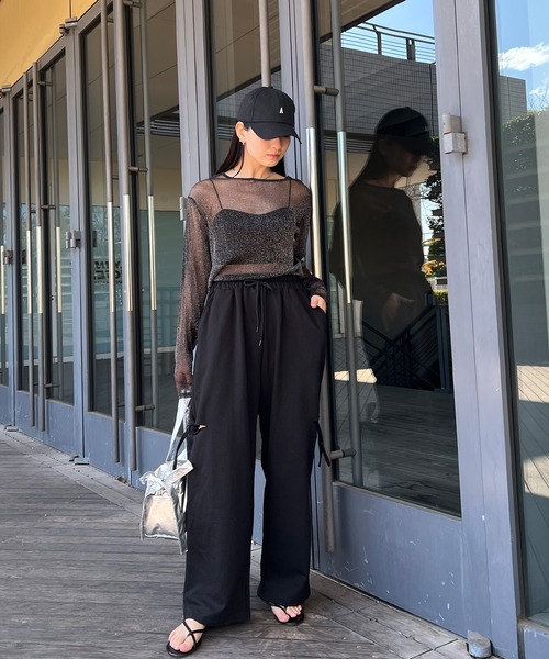 ISOOK（アイスー）の「【ISOOK / アイスー】サイドカットリボンスウェットパンツ / リボンパンツ ルーズ 切りっぱなし カットアウト 肌見せ ZOZOTOWN限定（スウェットパンツ・レディース・ブラック/グレー・FREE）」の14枚目の写真