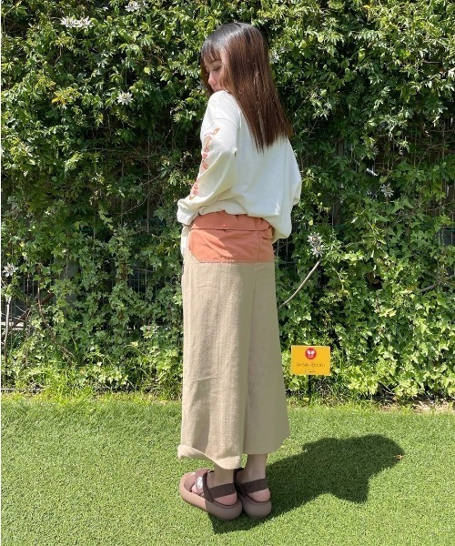 ROXY（ロキシー）の「SALT WATER L/S TEE/ロキシー長袖袖プリントロンT（Tシャツ/カットソー・レディース・ホワイト/ブラック/ブラウン・MEDIUM/LARGE）」の4枚目の写真