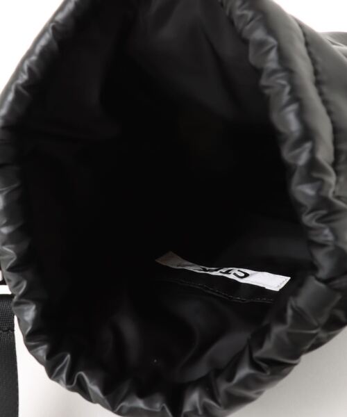 Three Four Time（ｽﾘｰﾌｫｰﾀｲﾑ）の「オーロラpuffポシェットBAG（ショルダーバッグ・レディース・アイボリー/ブラック/グリーン・FREE）」の6枚目の写真