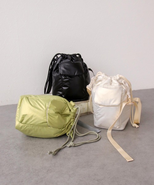 Three Four Time（ｽﾘｰﾌｫｰﾀｲﾑ）の「オーロラpuffポシェットBAG（ショルダーバッグ・レディース・アイボリー/ブラック/グリーン・FREE）」の10枚目の写真