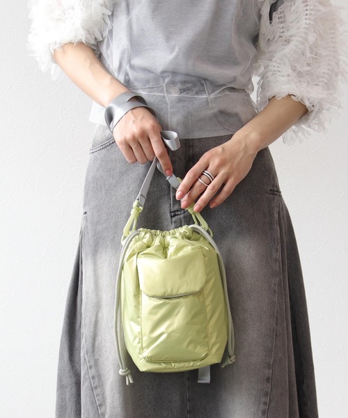 Three Four Time（ｽﾘｰﾌｫｰﾀｲﾑ）の「オーロラpuffポシェットBAG（ショルダーバッグ・レディース・アイボリー/ブラック/グリーン・FREE）」の12枚目の写真