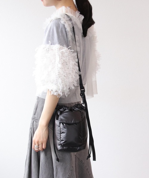 Three Four Time（ｽﾘｰﾌｫｰﾀｲﾑ）の「オーロラpuffポシェットBAG（ショルダーバッグ・レディース・アイボリー/ブラック/グリーン・FREE）」の20枚目の写真