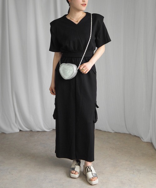 minia（ミニア）の「ハートチェーンミニショルダー（ショルダーバッグ・レディース・ブラック/シルバー/アイボリー・FREE）」の5枚目の写真