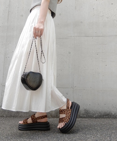 minia（ミニア）の「ハートチェーンミニショルダー（ショルダーバッグ・レディース・ブラック/シルバー/アイボリー・FREE）」の18枚目の写真