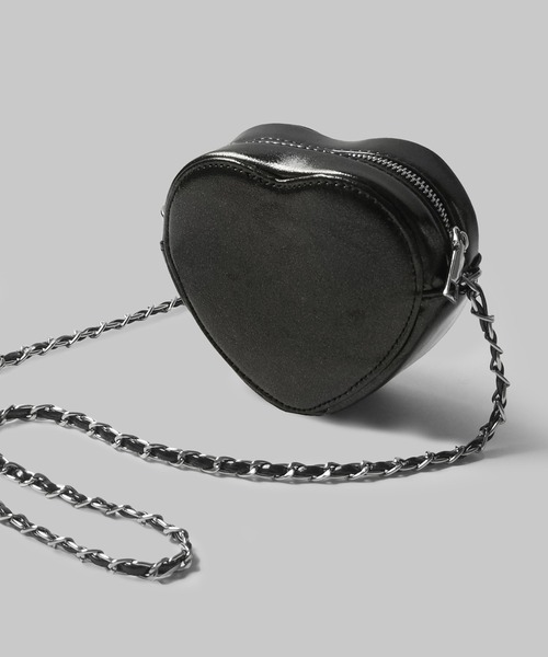 minia（ミニア）の「ハートチェーンミニショルダー（ショルダーバッグ・レディース・ブラック/シルバー/アイボリー・FREE）」の19枚目の写真