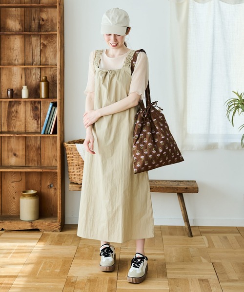 Crisp（クリスプ）の「フリルショルダーAラインワンピース（ワンピース・レディース・チャコール/ベージュ・FREE）」の10枚目の写真