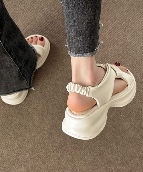 Miniministore(ミニミニストア)の「厚底サンダル レディース クロスベルト(サンダル・レディース・カーキ/オフホワイト/ブラック・24.0cm/25.0cm/22.5cm/23.5cm/24.5cm/23.0cm)」の16枚目の写真