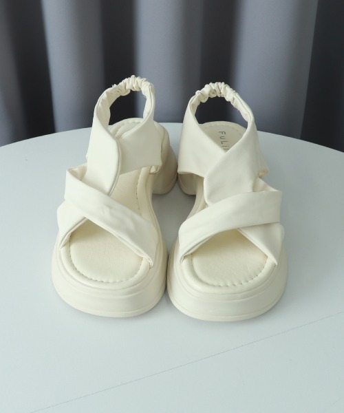 Miniministore(ミニミニストア)の「厚底サンダル レディース クロスベルト(サンダル・レディース・カーキ/オフホワイト/ブラック・24.0cm/25.0cm/22.5cm/23.5cm/24.5cm/23.0cm)」の5枚目の写真