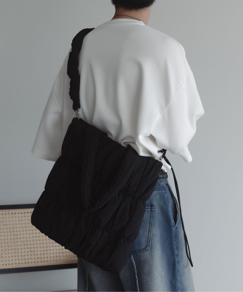 epnok(エプノック)の「2WAYシャーリングトートバッグ(ショルダーバッグ・メンズ・グレー/ブラック・ONE SIZE)」の18枚目の写真