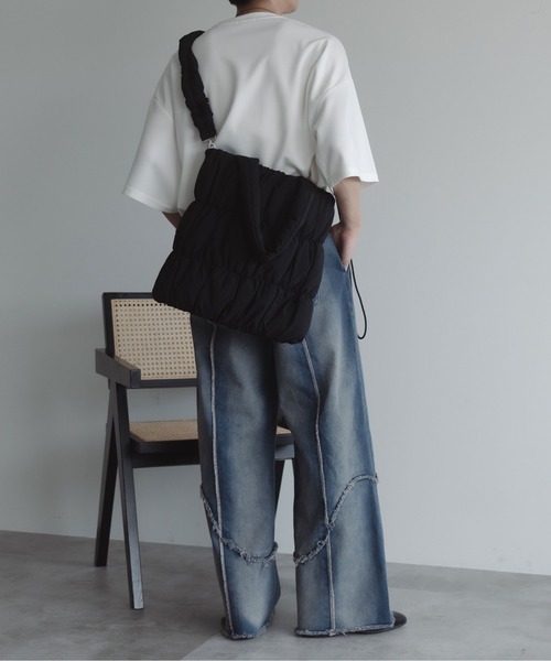 epnok(エプノック)の「2WAYシャーリングトートバッグ(ショルダーバッグ・メンズ・グレー/ブラック・ONE SIZE)」の13枚目の写真
