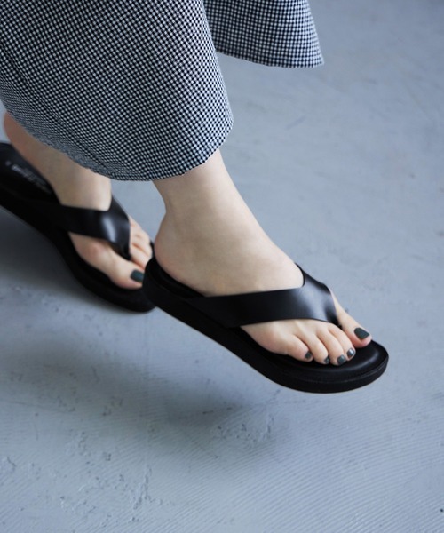 Fashion Letter(ファッションレター)の「日本製 トングサンダル スポサン レディース(サンダル・レディース・ホワイト/ブラック/シルバー・S/M/L/LL)」の6枚目の写真