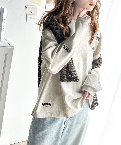 Java（ジャバ）の「《Javaジャバコラボ》散りばめられたロゴ刺繍がトレンド感満載。コットン100%長袖プルオーバー（Tシャツ/カットソー・レディース・オフホワイト/ブラック/オートミール・X-LARGE/SMALL/MEDIUM/LARGE）」の6枚目の写真