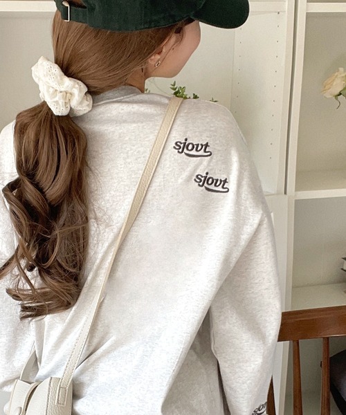 Java（ジャバ）の「《Javaジャバコラボ》散りばめられたロゴ刺繍がトレンド感満載。コットン100%長袖プルオーバー（Tシャツ/カットソー・レディース・オフホワイト/ブラック/オートミール・X-LARGE/SMALL/MEDIUM/LARGE）」の15枚目の写真