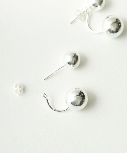 Aura（アウラ）の「[aura/オーラ] 2WAY MOVE BALL シルバーピアス（ピアス（両耳用）・レディース・シルバー・F）」の6枚目の写真