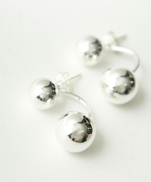 Aura（アウラ）の「[aura/オーラ] 2WAY MOVE BALL シルバーピアス（ピアス（両耳用）・レディース・シルバー・F）」の5枚目の写真