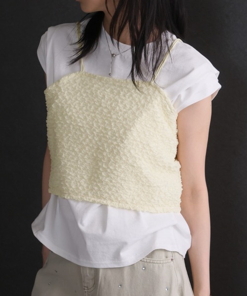 Girly Doll(ガーリードール)の「ビスチェキャミ+袖タックデザインTシャツ(Tシャツ/カットソー・レディース・ブルー/グレー/アイボリー/ブラック・F)」の2枚目の写真