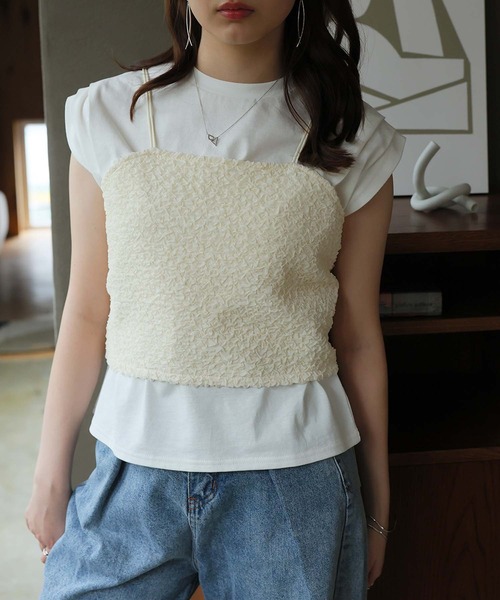 Girly Doll(ガーリードール)の「ビスチェキャミ+袖タックデザインTシャツ(Tシャツ/カットソー・レディース・ブルー/グレー/アイボリー/ブラック・F)」の6枚目の写真