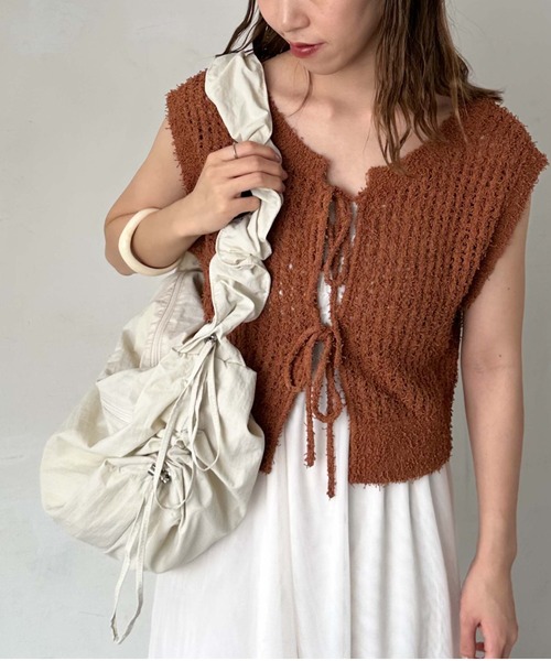 archives（アルシーヴ）の「ナイロンギャザーショルダー（ショルダーバッグ・レディース・モカ/アイボリー/ブラック・FREE）」の18枚目の写真