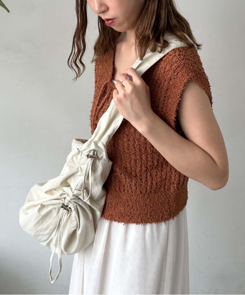 archives（アルシーヴ）の「ナイロンギャザーショルダー（ショルダーバッグ・レディース・モカ/アイボリー/ブラック・FREE）」の19枚目の写真