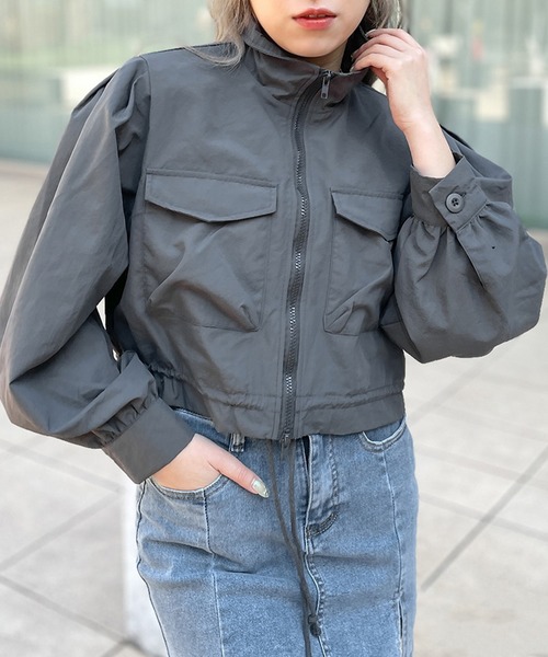 GORGE（ゴージ）の「《ショート丈×スタンドZIP》レディース ナイロン ブルゾン アウター 羽織り 春秋（ブルゾン・レディース・ブラック/アイボリー/チャコールグレー・F）」の3枚目の写真