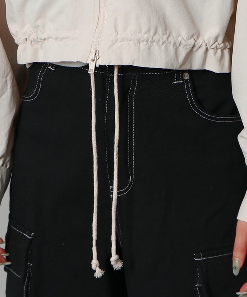 GORGE（ゴージ）の「《ショート丈×スタンドZIP》レディース ナイロン ブルゾン アウター 羽織り 春秋（ブルゾン・レディース・ブラック/アイボリー/チャコールグレー・F）」の14枚目の写真