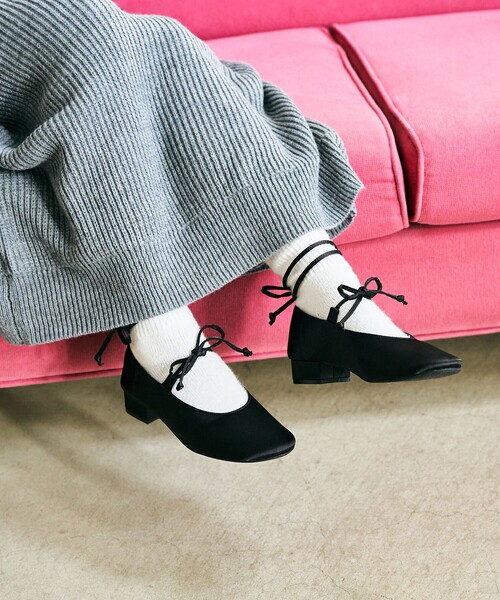 FREAK'S STORE（フリークスストア）の「限定展開　ROVERETO/ロベレート　2way リボン パンプス（フラットシューズ）（パンプス・レディース・ナチュラル/ブラック・36/37/38）」の15枚目の写真