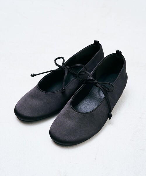 FREAK'S STORE（フリークスストア）の「限定展開　ROVERETO/ロベレート　2way リボン パンプス（フラットシューズ）（パンプス・レディース・ナチュラル/ブラック・36/37/38）」の19枚目の写真