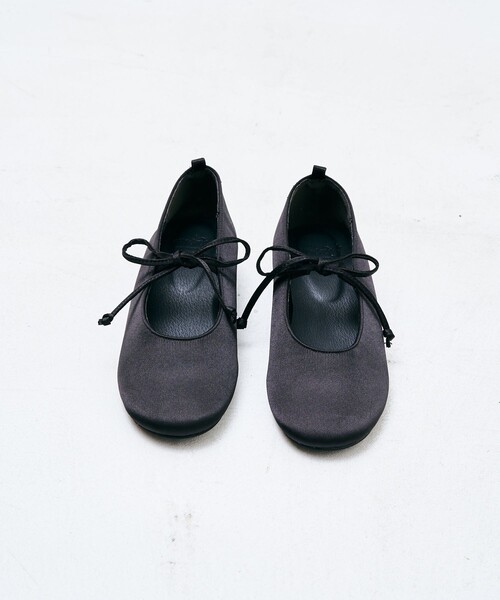 FREAK'S STORE（フリークスストア）の「限定展開　ROVERETO/ロベレート　2way リボン パンプス（フラットシューズ）（パンプス・レディース・ナチュラル/ブラック・36/37/38）」の20枚目の写真