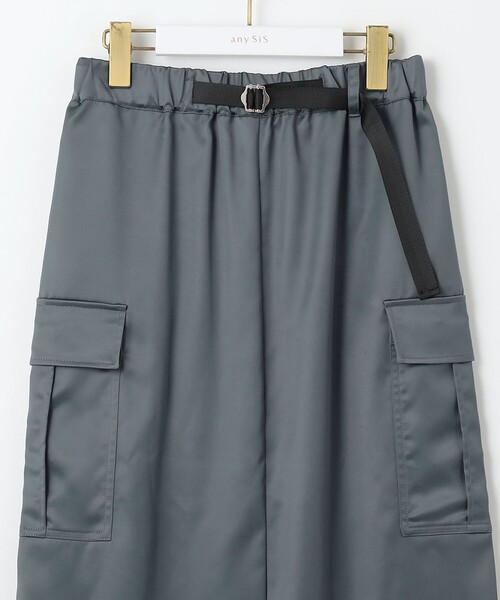 ANY SIS(エニィスィス)の「【WEB・一部店舗限定】サテンカーゴ スカート(スカート・レディース・グレー系/カーキ系・2/3/1)」の15枚目の写真
