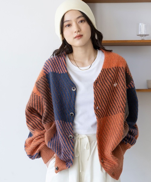 BEVERLY HILLS POLO CLUB（ビバリーヒルズポロクラブ）の「BEVERLY HILLS POLO CLUB/チェックニットカーディガン（カーディガン/ボレロ・レディース・オレンジ/パープル・FREE）」の2枚目の写真