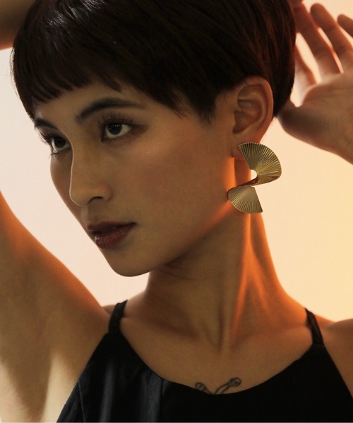 新品未使用YVMIN うずらピアス (両耳用) 新品未使用YVMIN うずらピアス (両耳用)