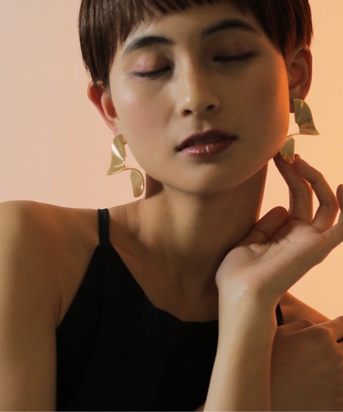 スパイラル エレガント ピアス（ピアス（両耳用））｜voov（ブーブ）の