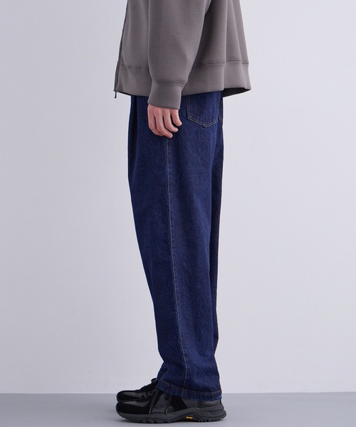 UNITED TOKYO（ユナイテッドトウキョウ）の「13oz ハイツイスト デニム イージーパンツ（デニムパンツ・メンズ・ブラック/インディゴブルー・1/2）」の21枚目の写真