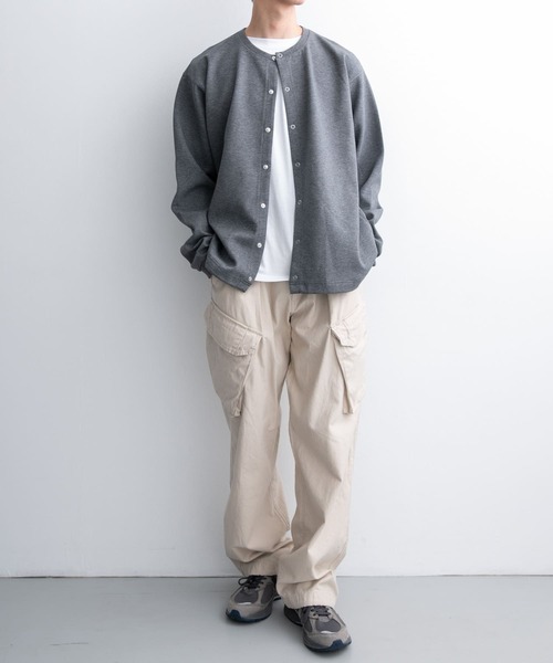 FORK&SPOON（フォークアンドスプーン）の「FORK&SPOON　ダンボールクルーネックカーディガン（カーディガン/ボレロ・メンズ・チャコールグレー/グレー・5/4）」の10枚目の写真