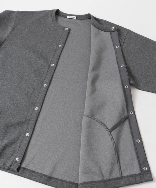 FORK&SPOON（フォークアンドスプーン）の「FORK&SPOON　ダンボールクルーネックカーディガン（カーディガン/ボレロ・メンズ・チャコールグレー/グレー・5/4）」の13枚目の写真