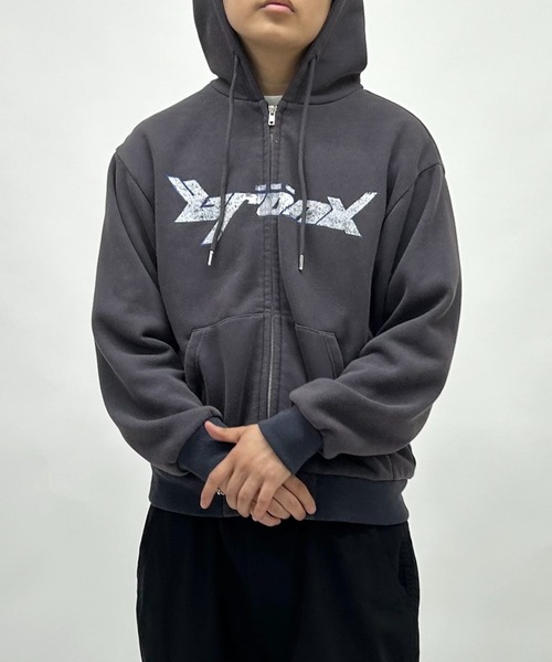 WHO'S WHO gallery（フーズフーギャラリー）の「＊2サイズ展開あり【KOOKY'N/クーキー】BRONXヴィンテージライクジップパーカー（パーカー・レディース・ブラック/サックスブルー/ライトグレー/レッド/ネイビー/パープル・MEDIUM/LARGE）」の4枚目の写真