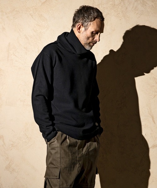 C DIEM(カルペディエム)の「C DIEM(カルペディエム)レザーパイピング モックネックシャツ ロングTシャツ(Tシャツ/カットソー・メンズ・ブラック/ベージュ/グレー・S/M/L/XL)」の19枚目の写真